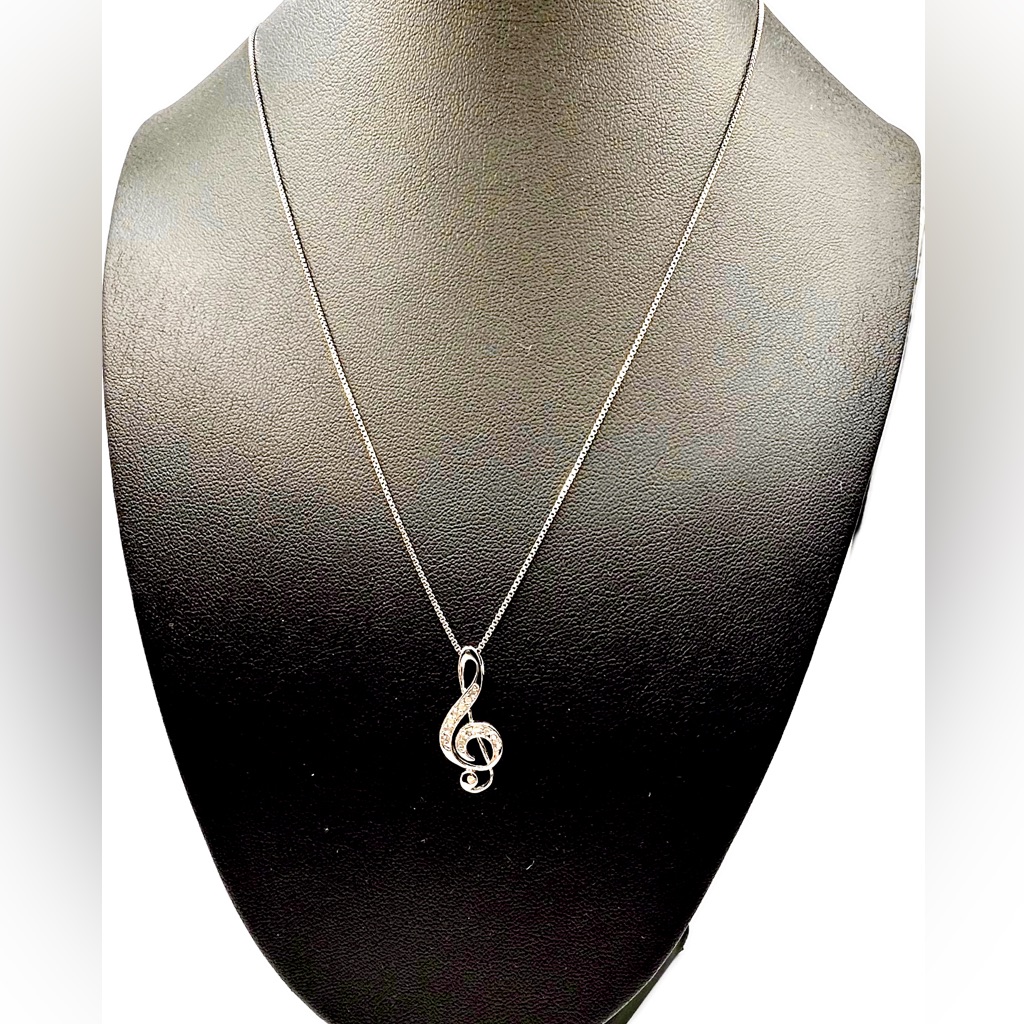 Beautiful Italian 925 Silver Necklace W/Musical Note Pendant-Great Preowned Cond